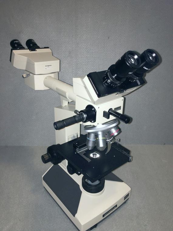 Olympus CH-2 Teaching Microscope, Battery Powered Pointer, 4x, 10x, 40x and 100x Objectives
